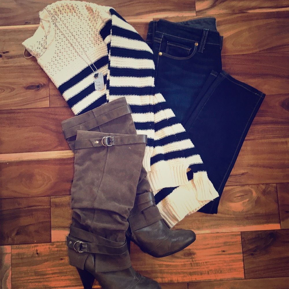 Pink Rose knit sweater size L brand new